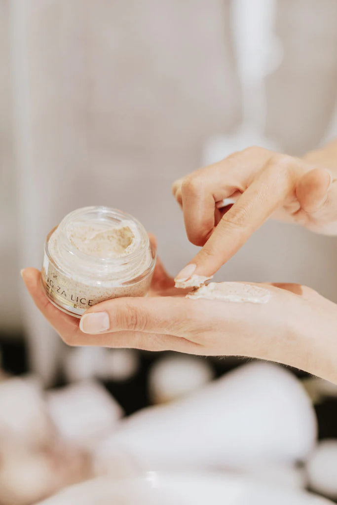 Gloria Face Scrub