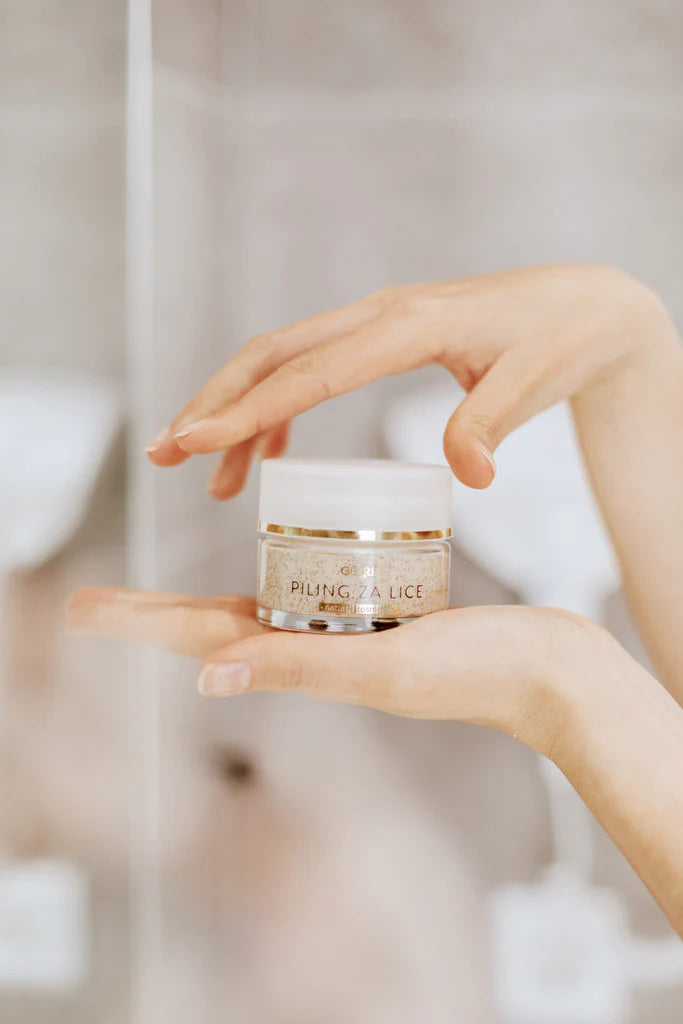 Gloria Face Scrub