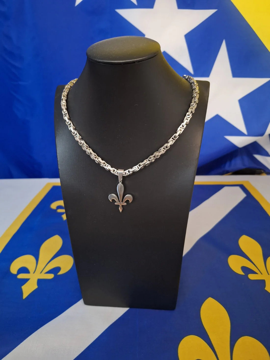 Ljiljan Necklace